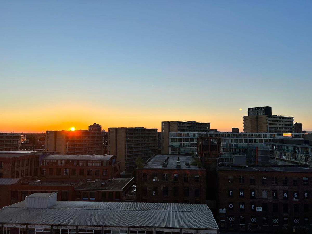 Two Bedrooms Exquisite En-Suite Apartment Deansgate Манчестер Экстерьер фото